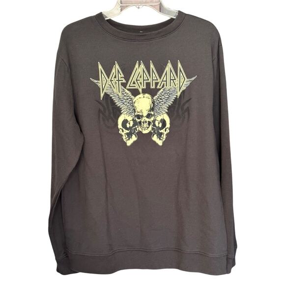 NWT Men’s Def Leopard Band Fleece Crew - Picture 2 of 5